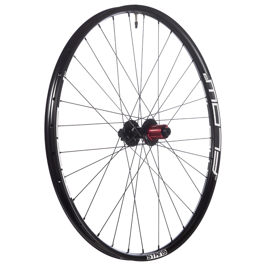 Rear, 27.5'' / 584, Holes: 32, 12mm TA, 148mm, Disc IS 6-bolt, Shimano HG